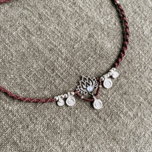 Tiara/Choker med Regnbågsmånsten